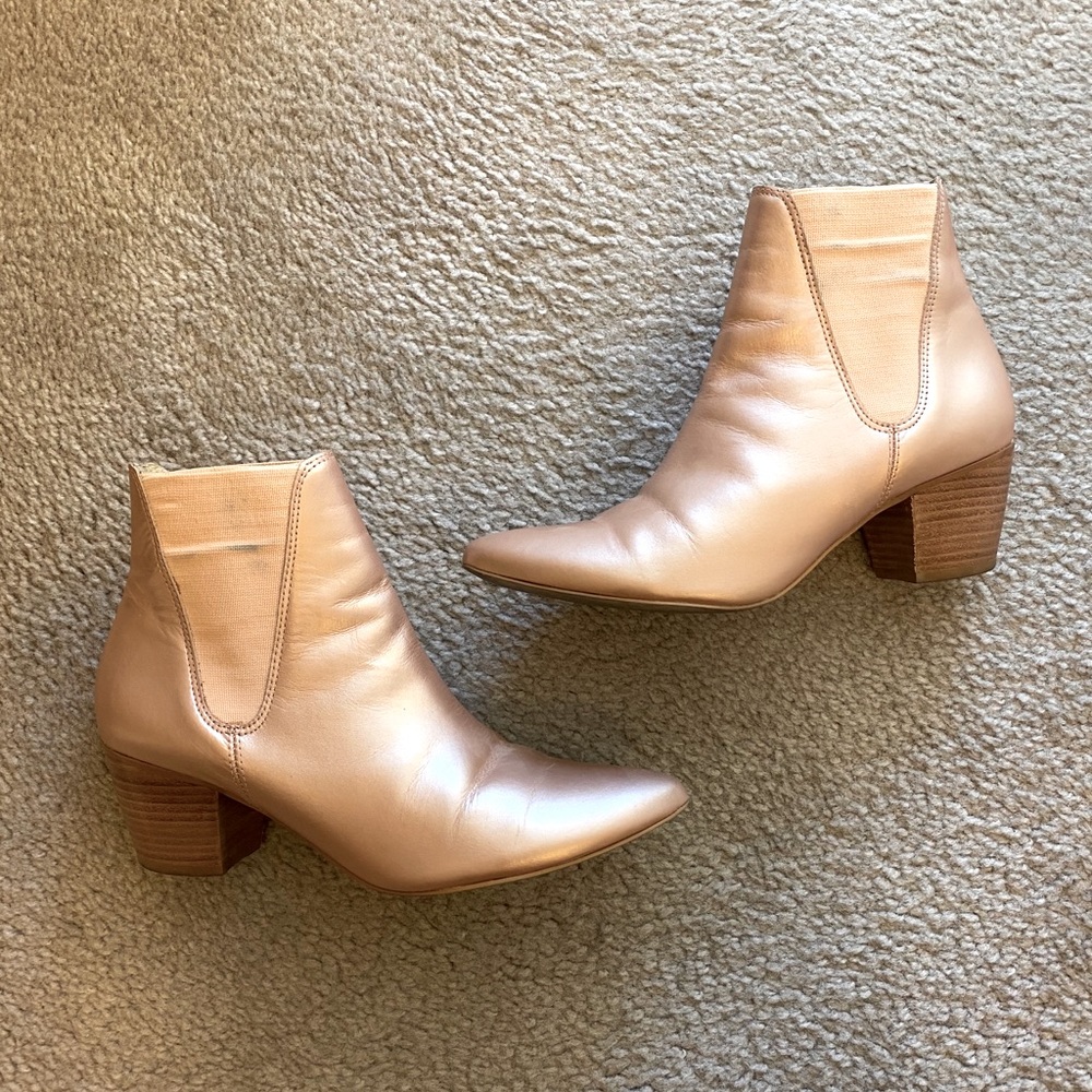Amuse Society x Matisse Rosegold Booties Sz 6.5